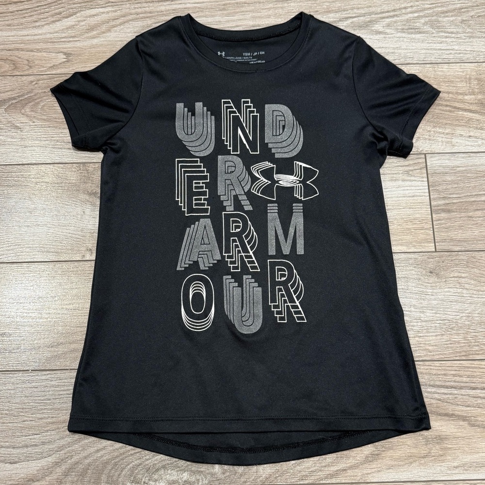 Under Armour Girls Black Dry Fit T-shirt w/White and Silver Logo Size: S(US6)